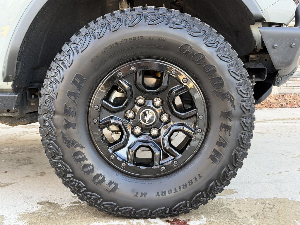 2021 Ford Bronco Image 20