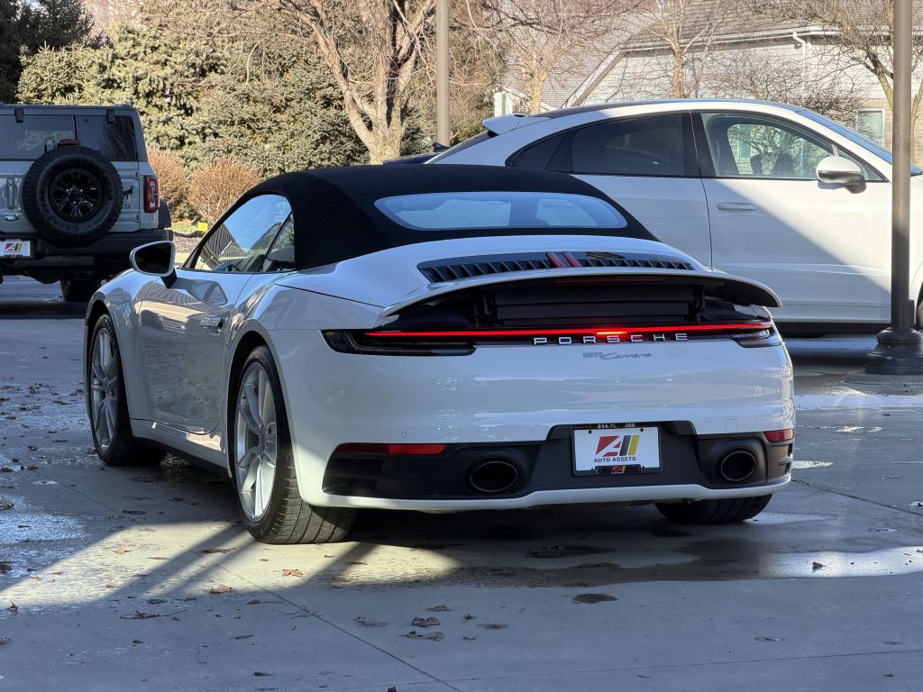2021 Porsche 911 Image 10
