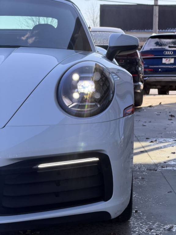 2021 Porsche 911 Image 13