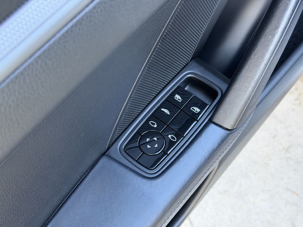 2021 Porsche 911 Image 25