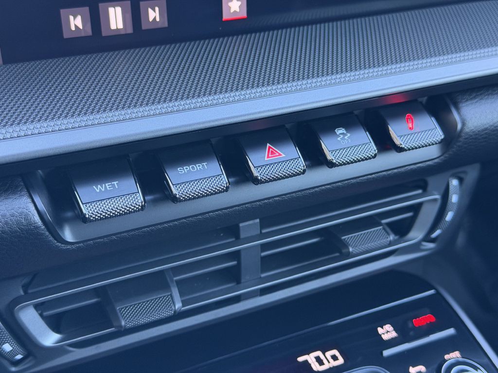 2021 Porsche 911 Image 46