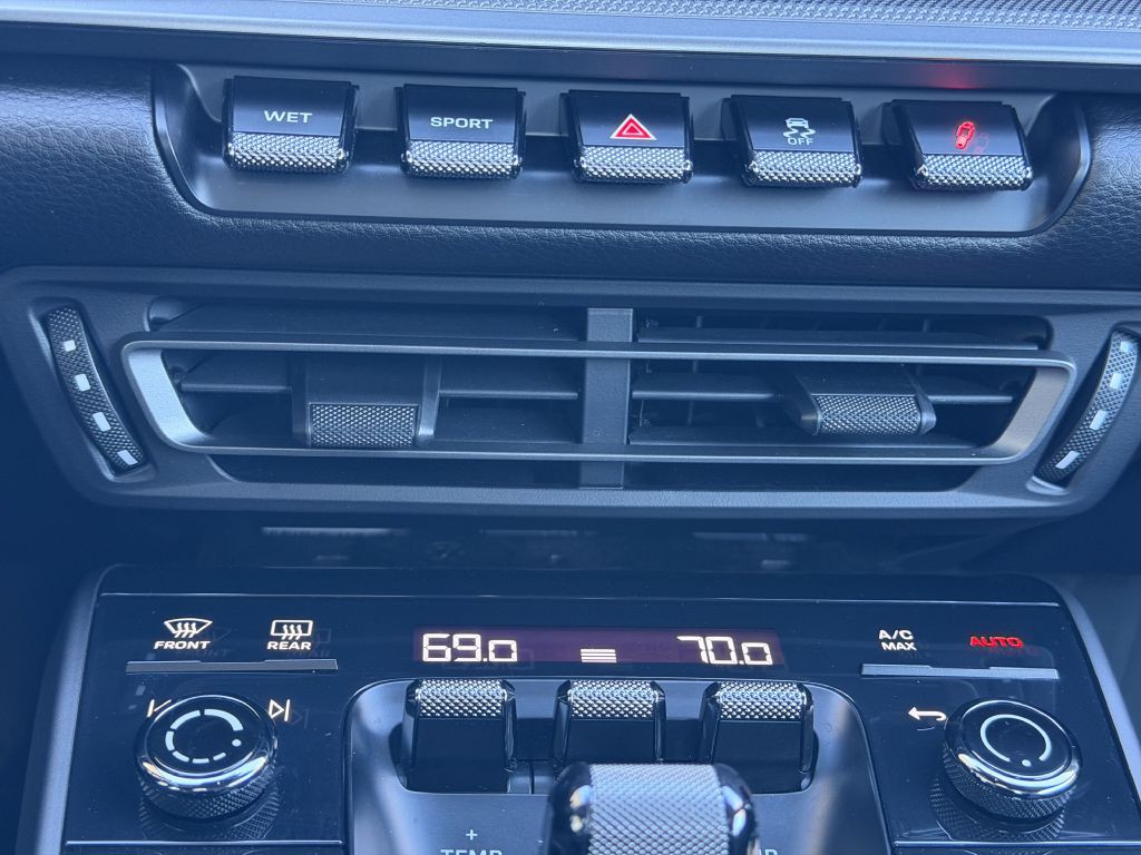 2021 Porsche 911 Image 47