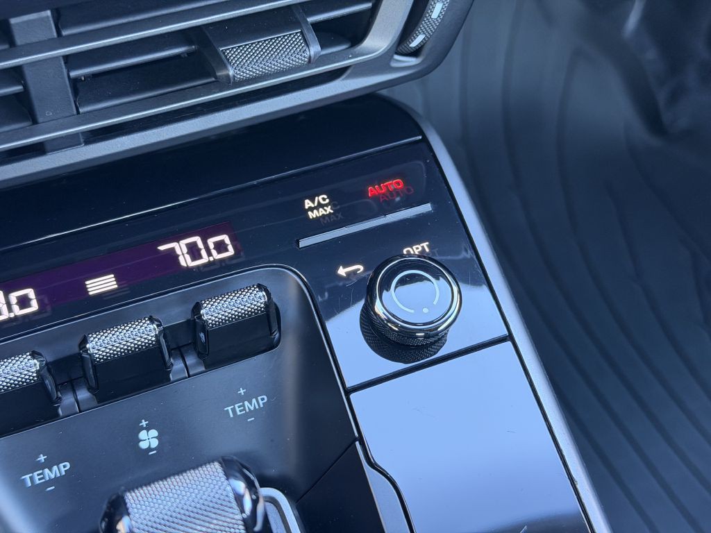 2021 Porsche 911 Image 49