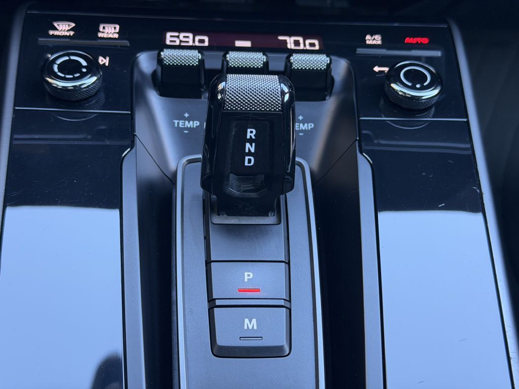 2021 Porsche 911 Image 50