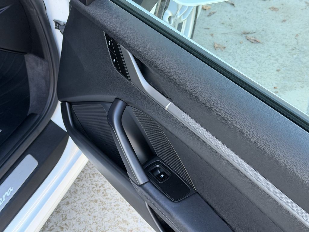 2021 Porsche 911 Image 63