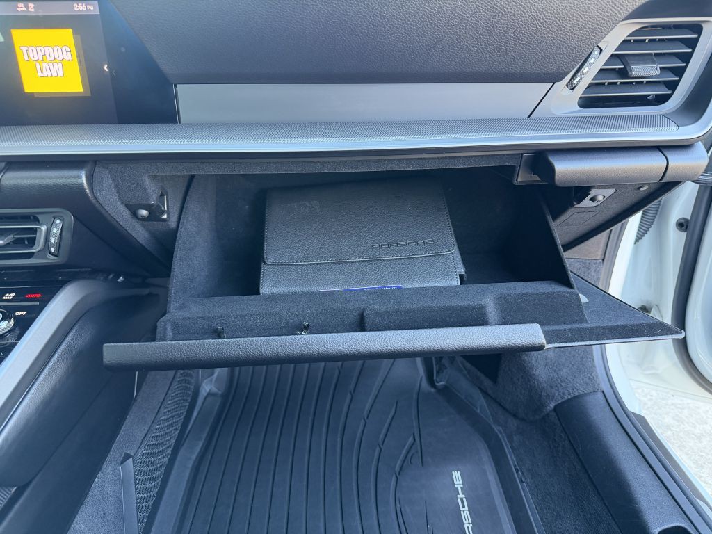 2021 Porsche 911 Image 73