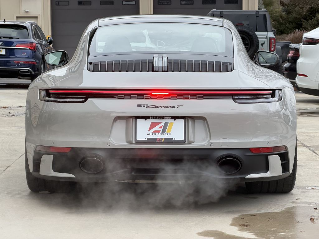 2023 Porsche 911 Image 8