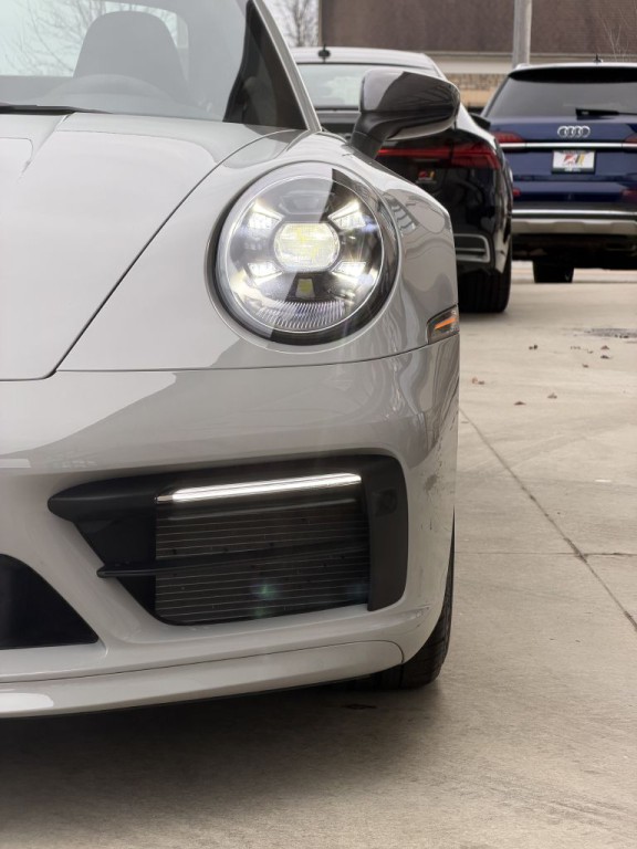 2023 Porsche 911 Image 13