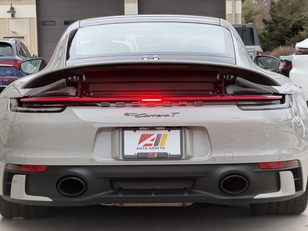 2023 Porsche 911 Image 16