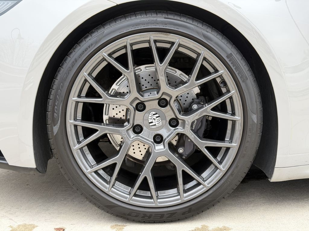 2023 Porsche 911 Image 19