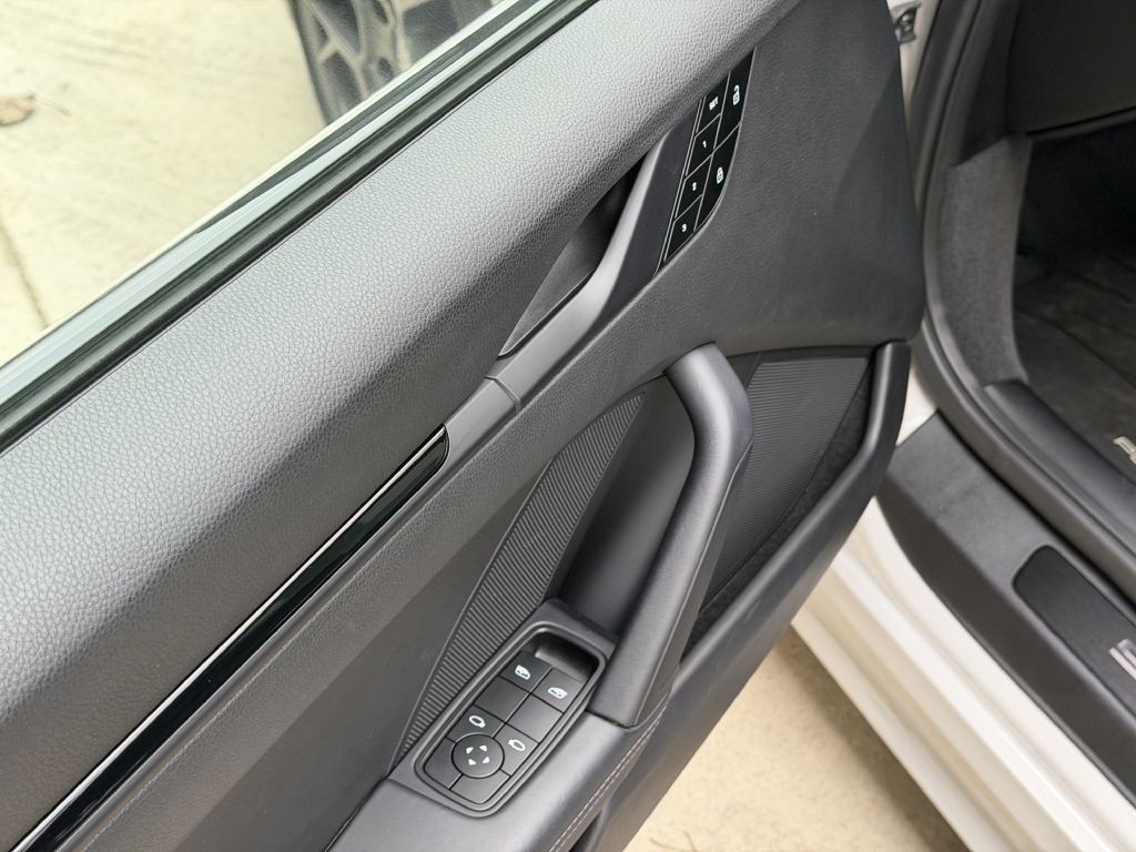 2023 Porsche 911 Image 23