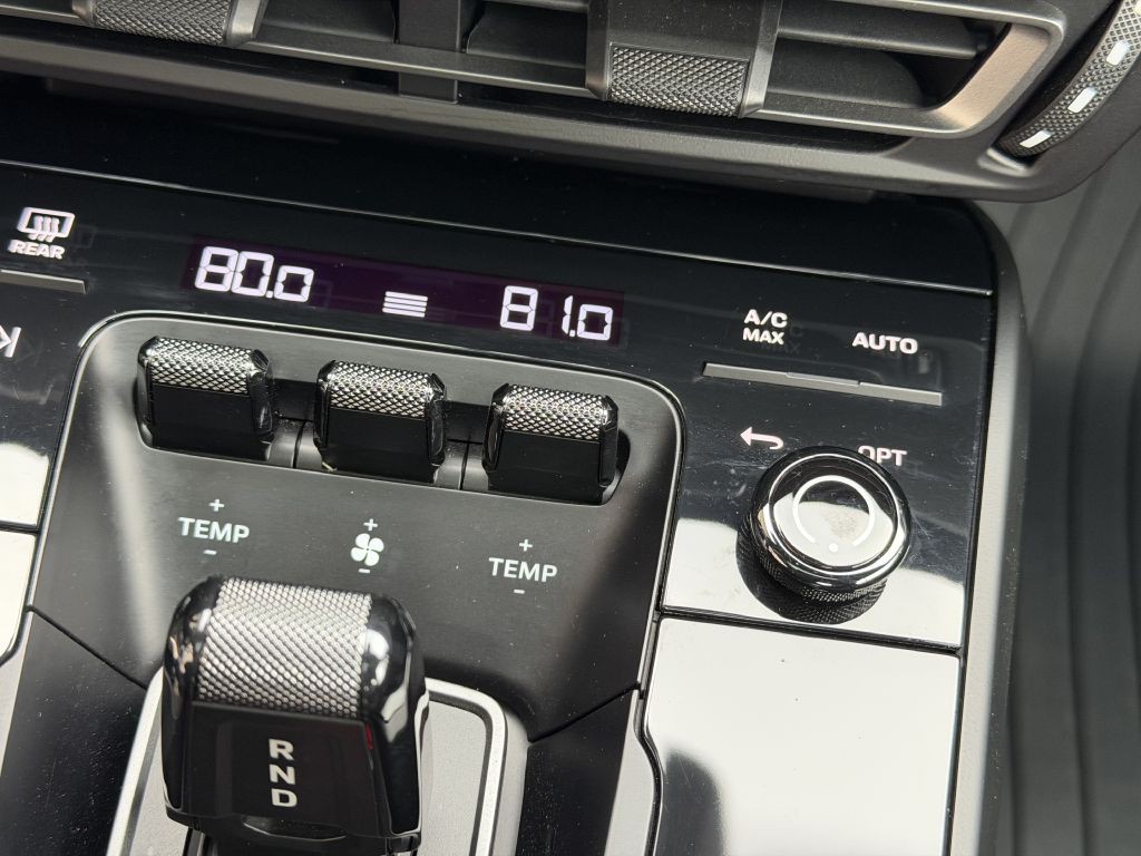 2023 Porsche 911 Image 46