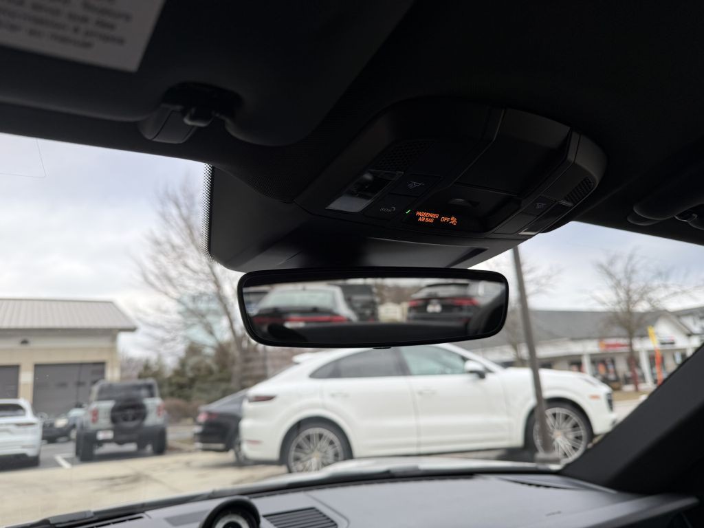 2023 Porsche 911 Image 52