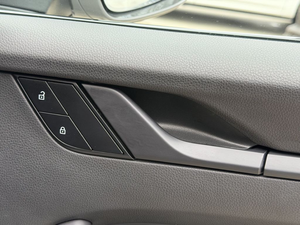 2023 Porsche 911 Image 60