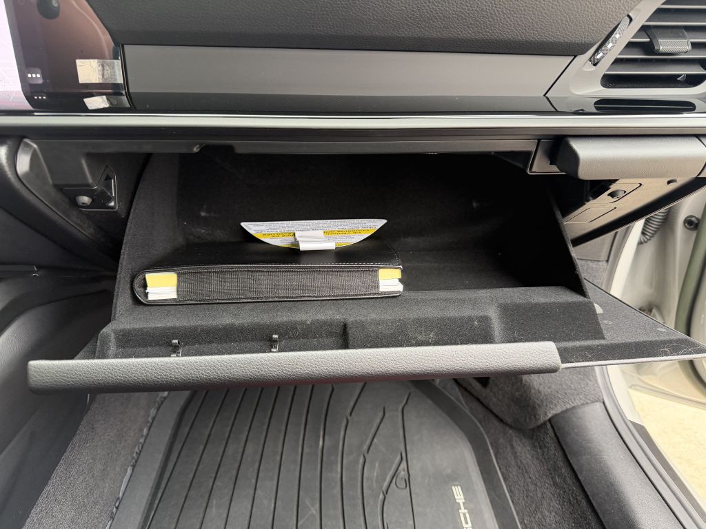 2023 Porsche 911 Image 68