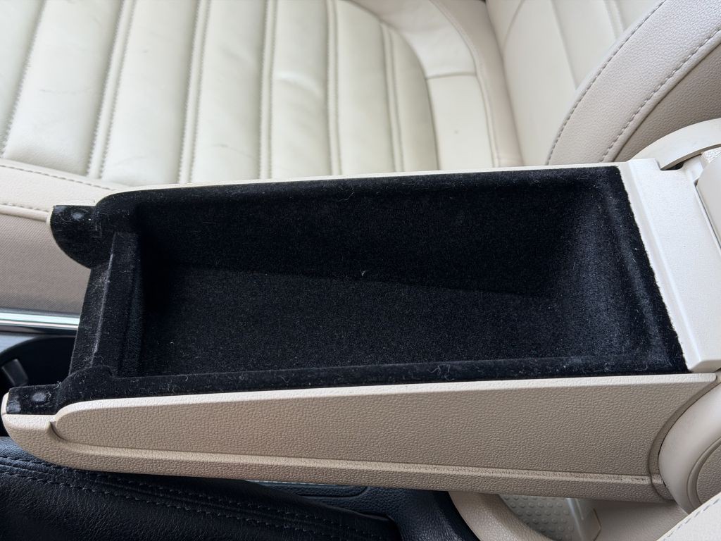 2013 Volkswagen Beetle Image 45