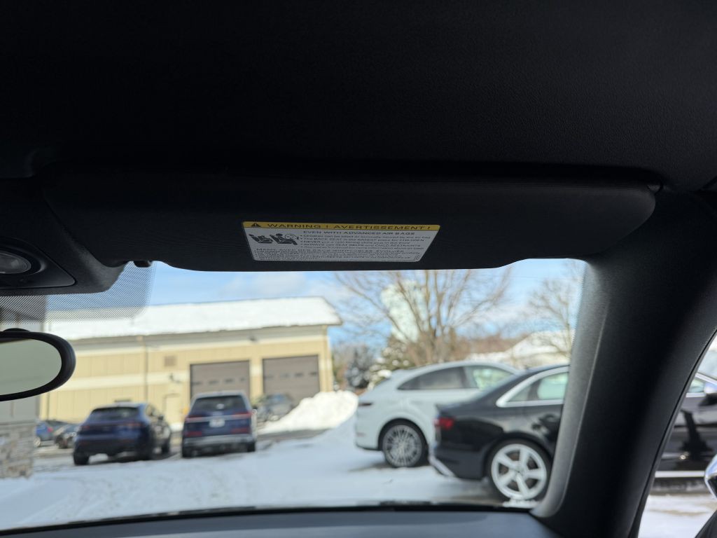 2013 Volkswagen Beetle Image 65