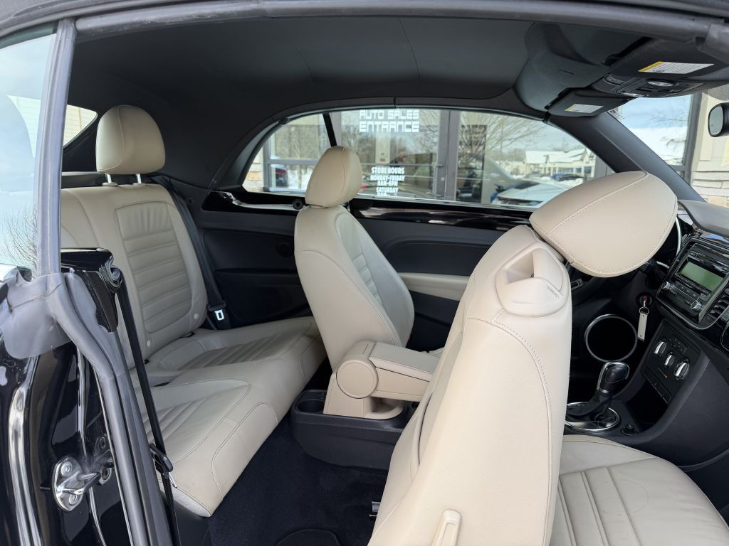 2013 Volkswagen Beetle Image 68