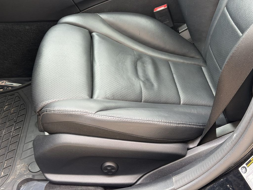 2016 Mercedes-Benz C-Class Image 20