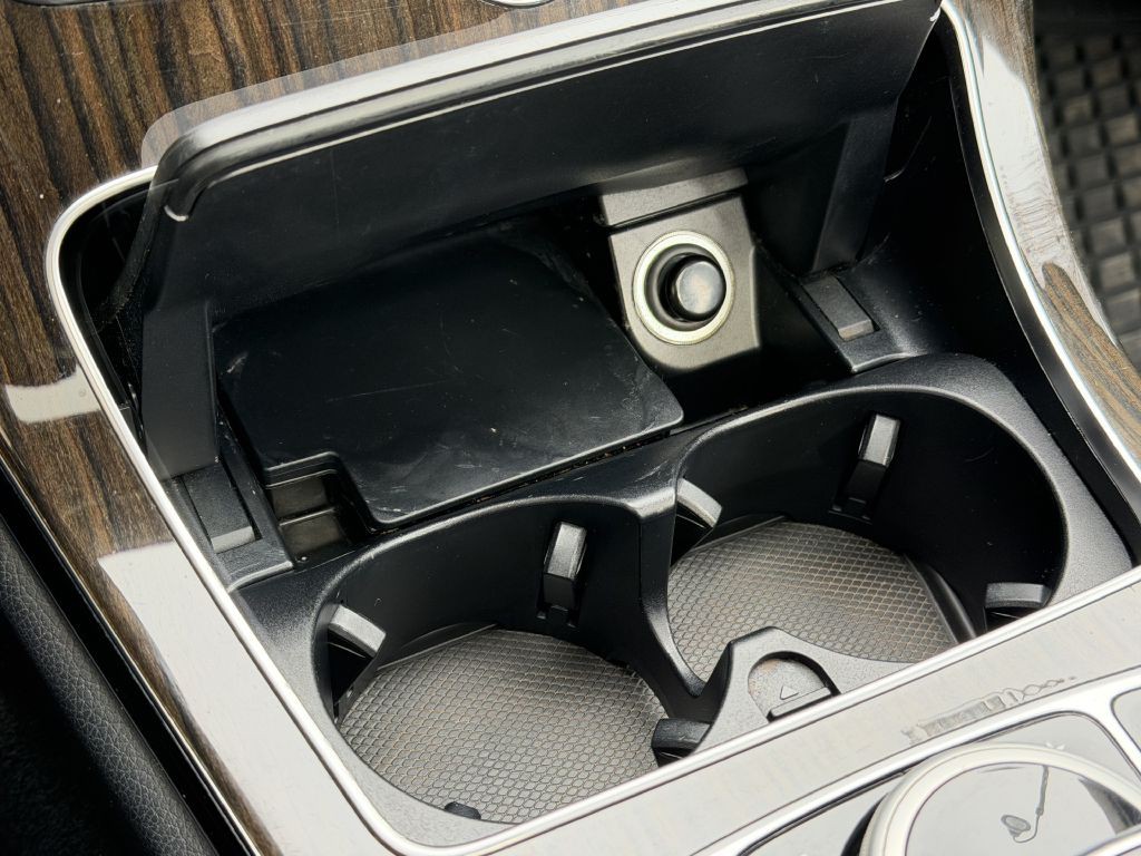 2016 Mercedes-Benz C-Class Image 35