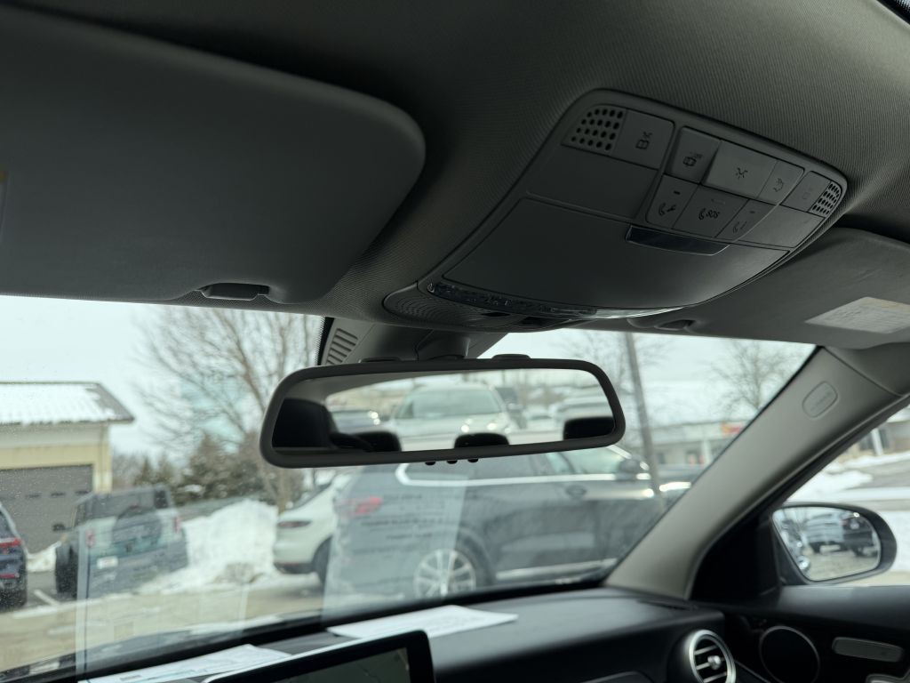 2016 Mercedes-Benz C-Class Image 39