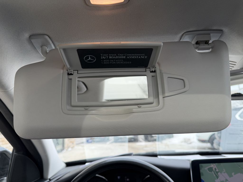 2016 Mercedes-Benz C-Class Image 42