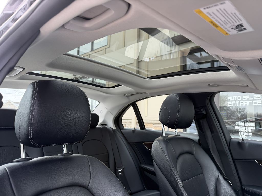 2016 Mercedes-Benz C-Class Image 57