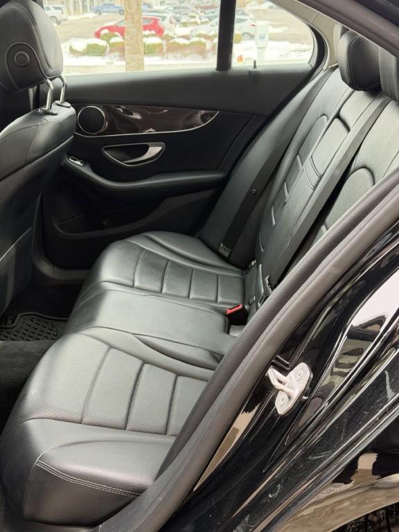 2016 Mercedes-Benz C-Class Image 60