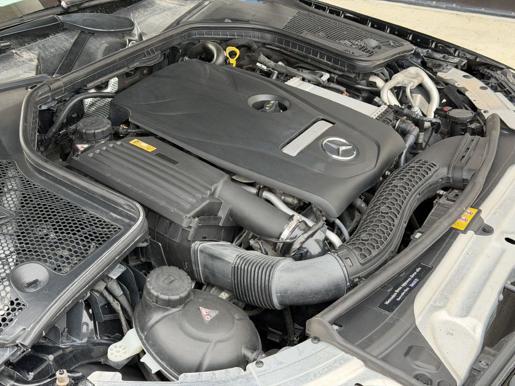 2016 Mercedes-Benz C-Class Image 67