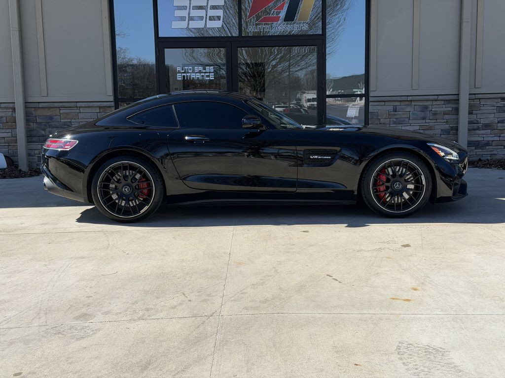 2020 Mercedes-Benz AMG GT Image 2