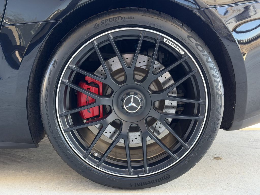 2020 Mercedes-Benz AMG GT Image 18