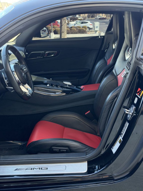 2020 Mercedes-Benz AMG GT Image 21
