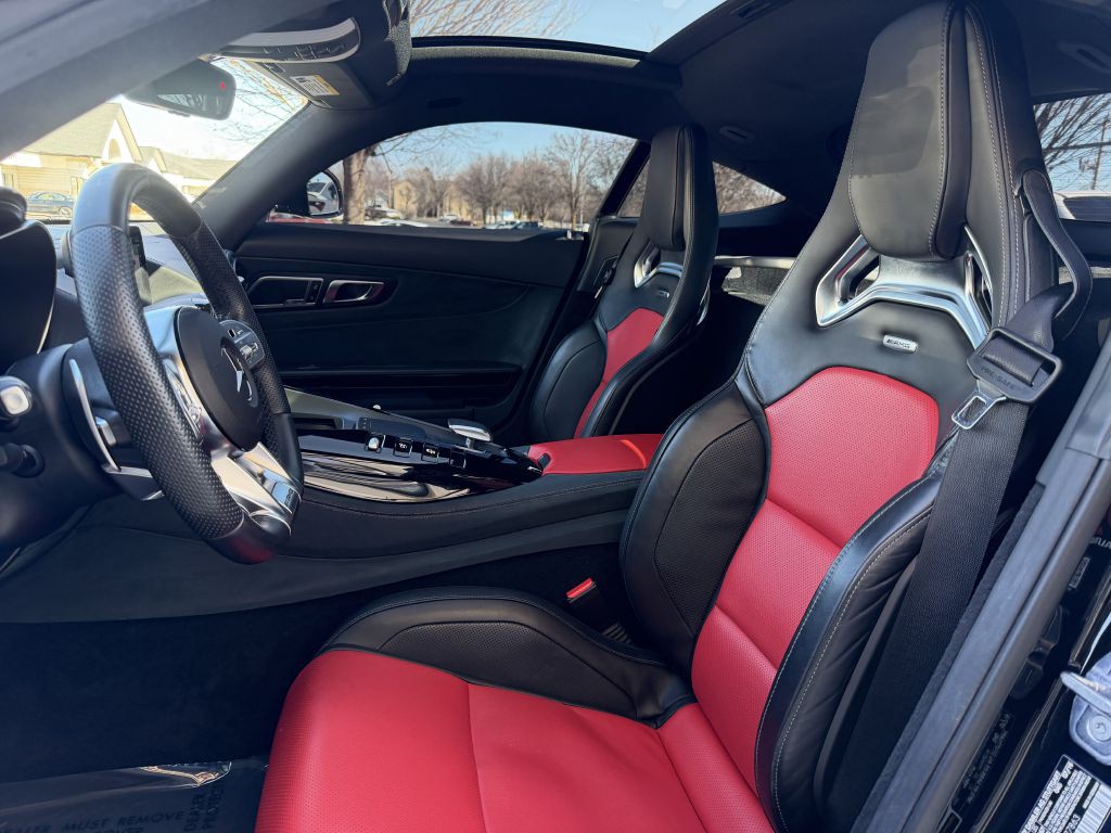 2020 Mercedes-Benz AMG GT Image 22