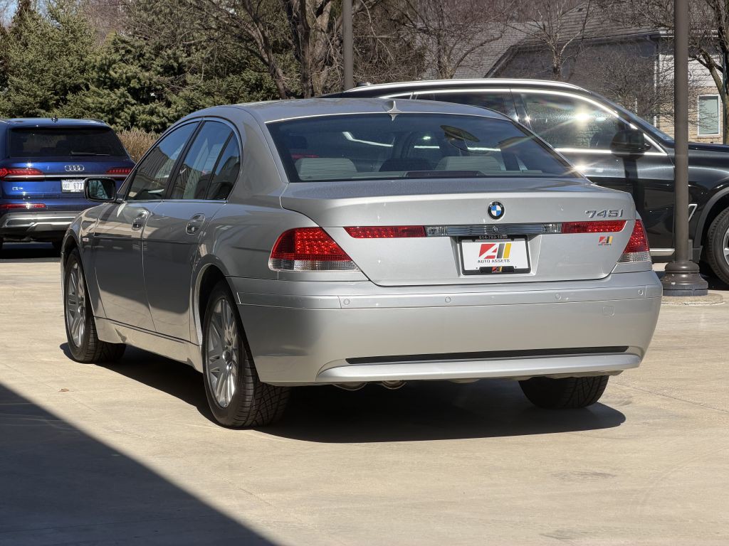 2002 BMW 7 Series Image 9
