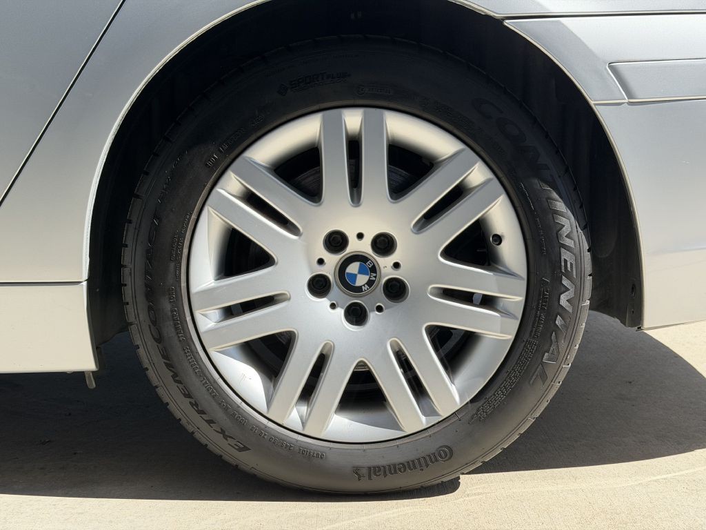 2002 BMW 7 Series Image 16