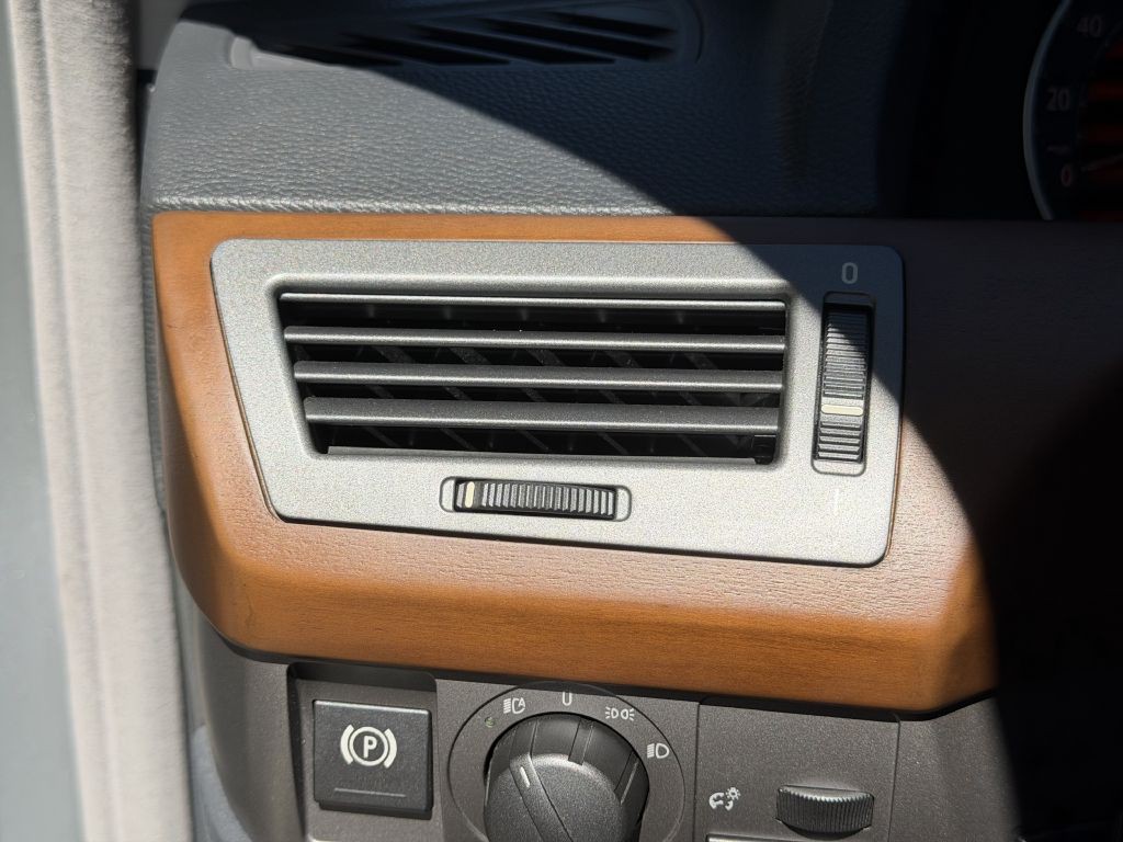 2002 BMW 7 Series Image 29