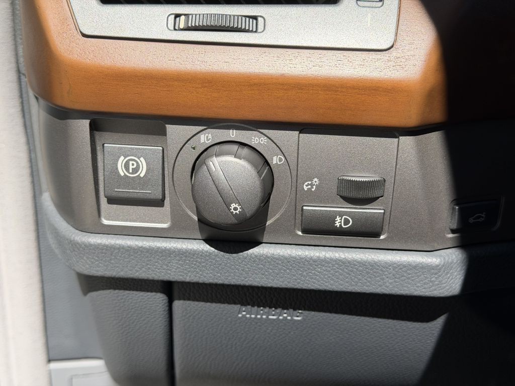 2002 BMW 7 Series Image 30