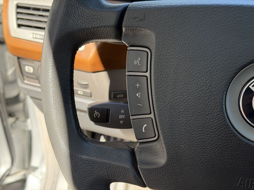 2002 BMW 7 Series Image 33