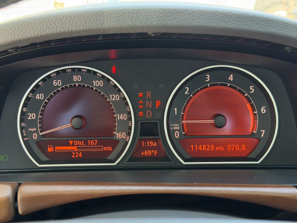 2002 BMW 7 Series Image 37