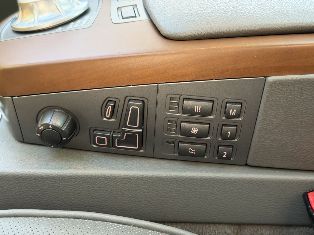 2002 BMW 7 Series Image 46