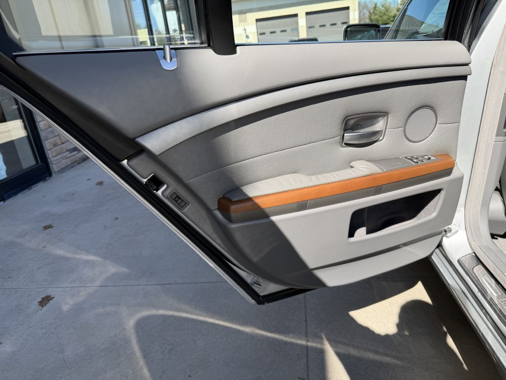 2002 BMW 7 Series Image 69