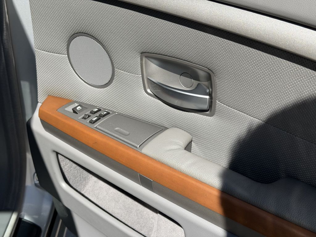 2002 BMW 7 Series Image 80