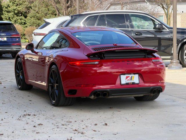 2018 Porsche 911 Image 10