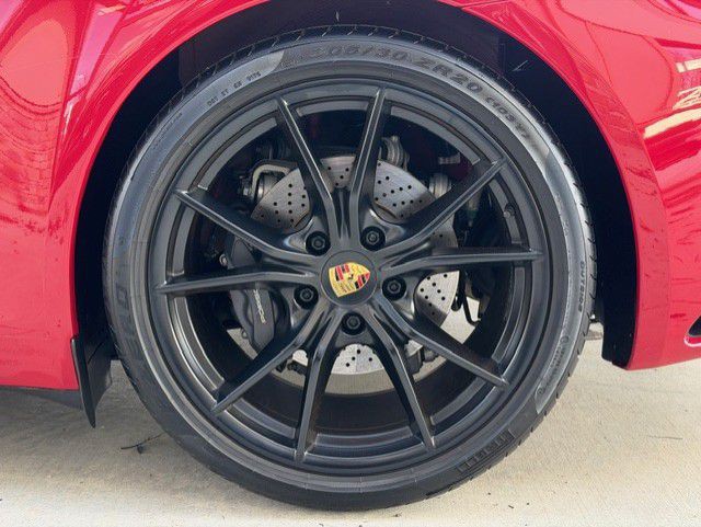 2018 Porsche 911 Image 18