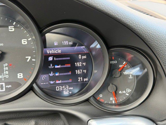 2018 Porsche 911 Image 36