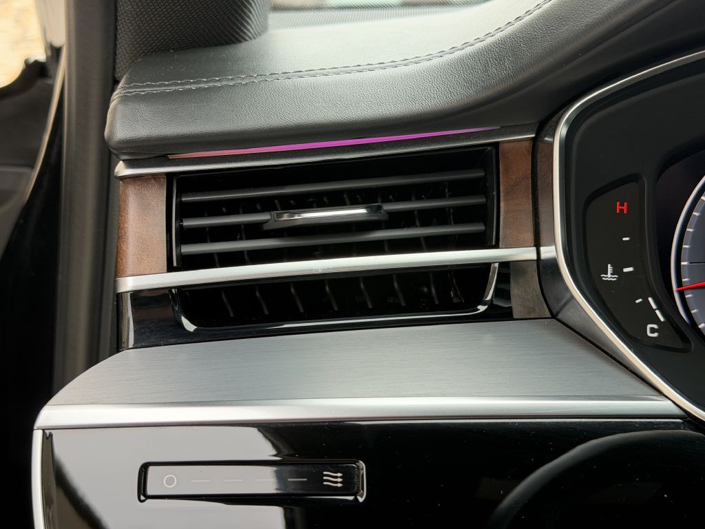 2019 Audi A8 Image 31