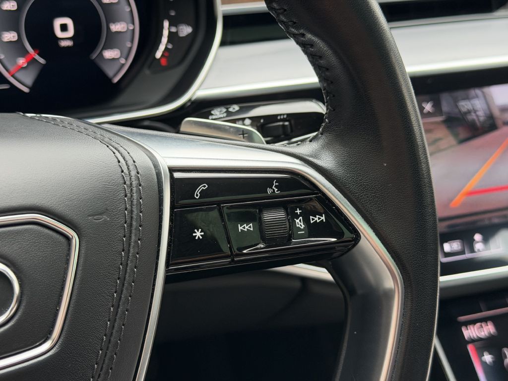 2019 Audi A8 Image 36