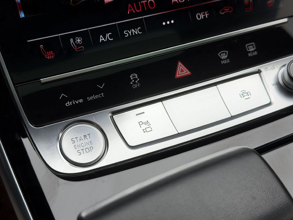 2019 Audi A8 Image 45