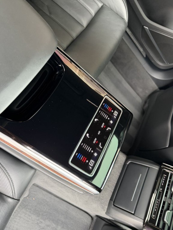 2019 Audi A8 Image 82