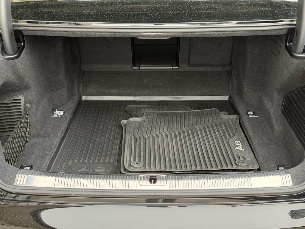 2019 Audi A8 Image 91